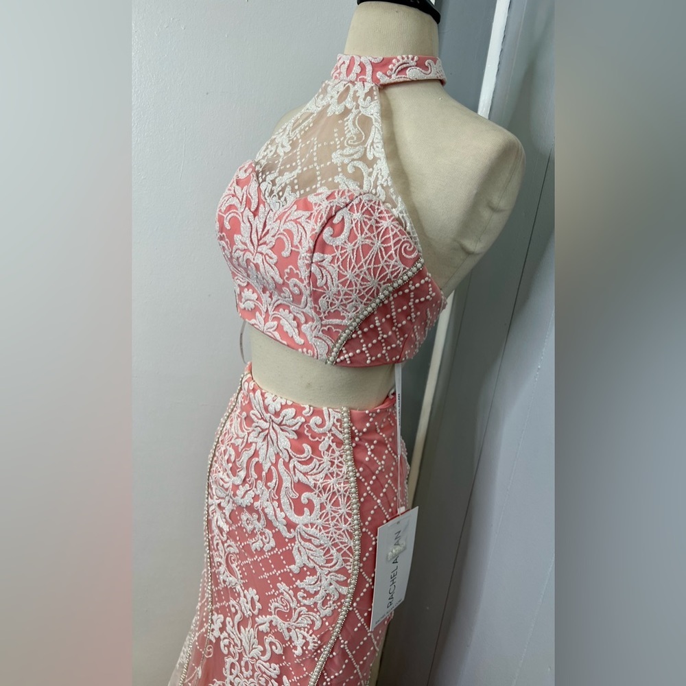 Prom dress - Picture 4 of 8